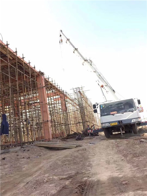 涉县吊车作业的安全注意事项有哪些？