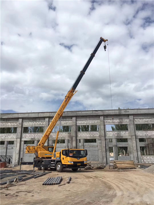涉县吊装作业前会做设备检查吗？安全保障措施有哪些？