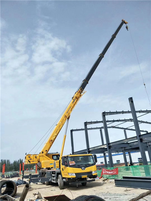 涉县超高层建筑钢结构吊装案例